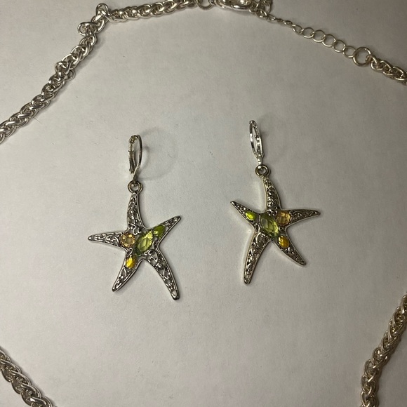 Starfish necklace and matching earrings - Picture 5 of 8
